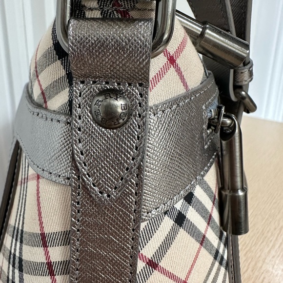 Burberry Plaid Shoulder Bag with Leather Accents, pre-loved Burberry Nova bag - Picture 9 of 16
